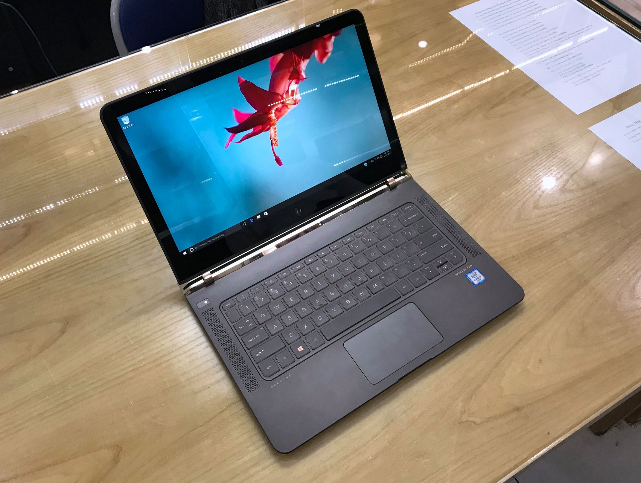 Laptop HP Spectre 13-v020TU-7.jpg